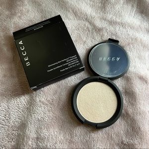 Becca moonstone highlighter
